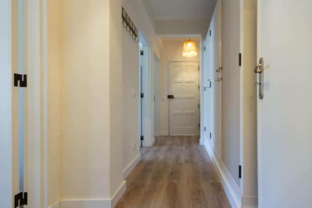 Beachome4U4 / Carcavelos Beach Parede Bagian luar foto