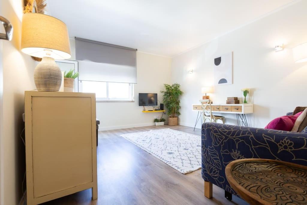 Beachome4U4 / Carcavelos Beach Parede Bagian luar foto
