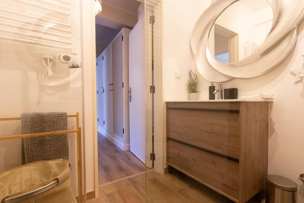 Beachome4U4 / Carcavelos Beach Parede Bagian luar foto