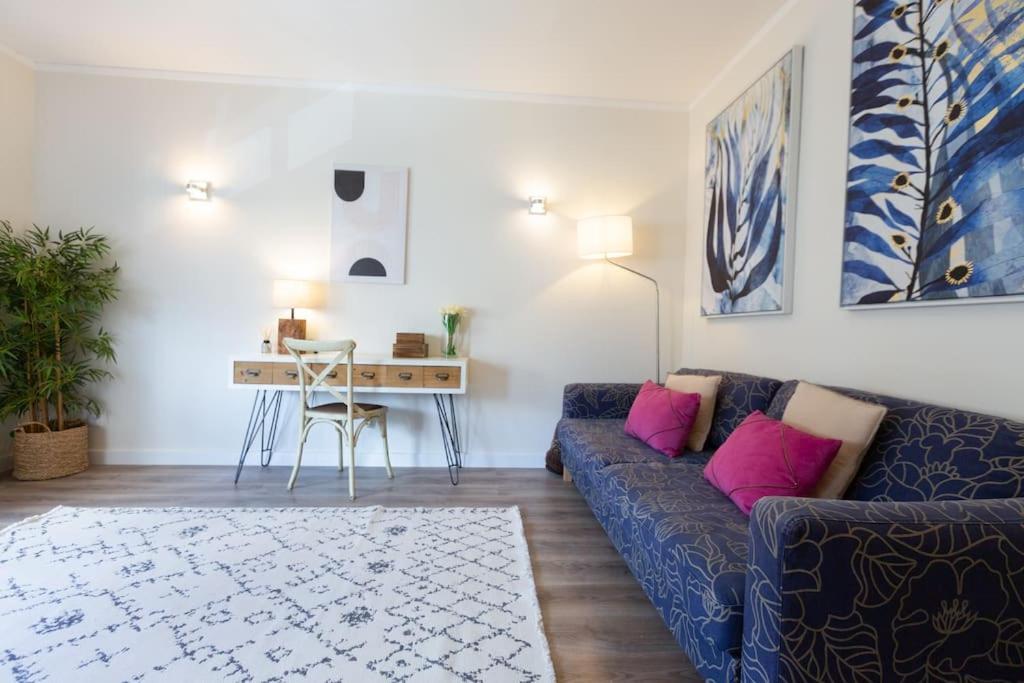 Beachome4U4 / Carcavelos Beach Parede Bagian luar foto