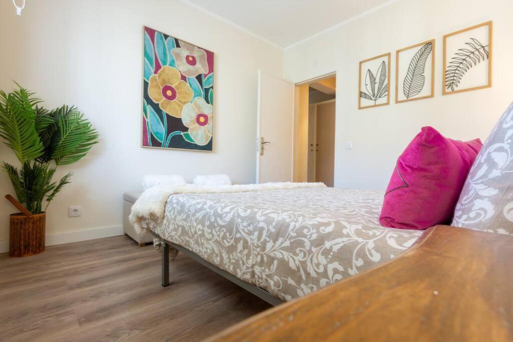 Beachome4U4 / Carcavelos Beach Parede Bagian luar foto